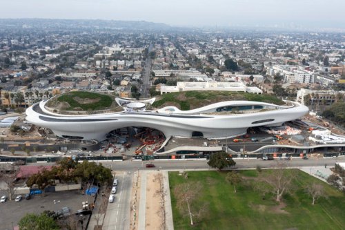 George Lucas&rsquo;s $1 billion spaceship-like Los Angeles museum nears completion