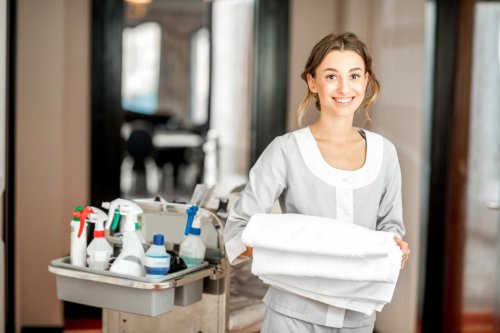 Top 5+ things hotel workers warn you should avoid touching in your room