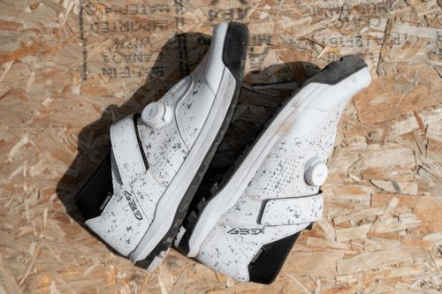 Tested: Back-to-Back Comparison of Shimano's Flagship Enduro MTB Shoes