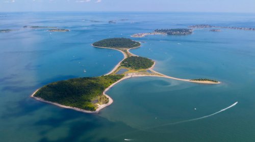 Avoid The Boston Bustle On This Tranquil Little Harbor Island With Wildlife, History, And Hiking Trails