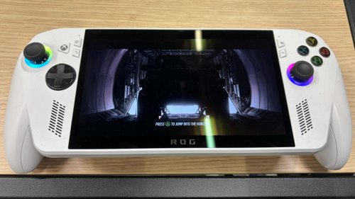 I love the idea of the Asus ROG Xbox Ally, but after trying it out at Gamescom 2025, I won&rsquo;t be ditching my Switch 2 anytime soon