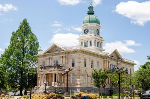 HGTV names 40 most charming small downtowns across America
