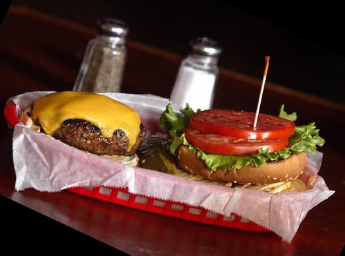 Burger royalty ranked as Palm Beach Post readers crown the county&rsquo;s top cheeseburgers