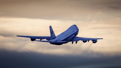 'Turn immediately!': Spirit Airlines flight came a little too close to Air Force One