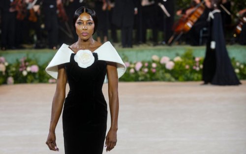London Fashion Week: Naomi Campbell keeps the crowd waiting at Richard Quinn