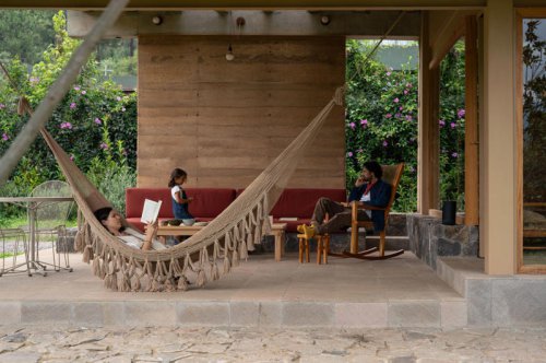 Rammed Earth and Cactus Gel Make a Haven for a Family Outside Mexico City