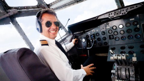 Why Your Stomach Feels Like A Balloon At 30,000 Feet