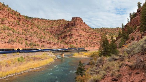 The 12 best fall foliage train rides in the US to book this year