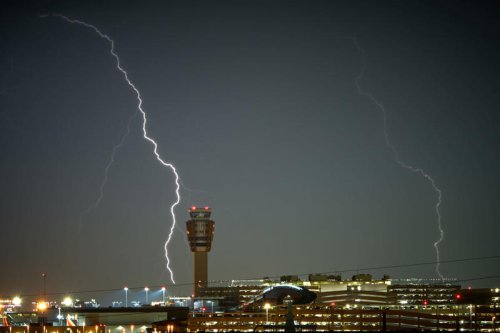 Sky Harbor flights delayed, canceled. Here's why and what travelers should know