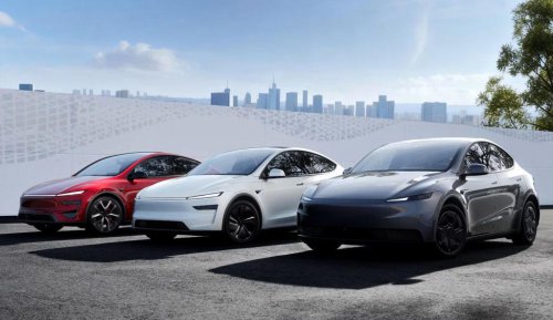 Tesla Model 3 and Model Y &ldquo;Rahmah&rdquo;: Fabric seats, manual-adjustable steering, no auto steer and no rear display
