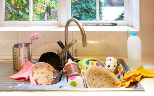 Are You A &lsquo;Leave It In The Sink&rsquo; Or 'Clean Right Away' Person? Here&rsquo;s What It Says About You.