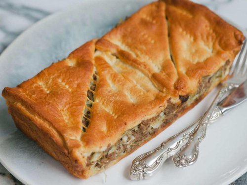 Top 15+ Easy Dinner Recipes That Start With Crescent Rolls