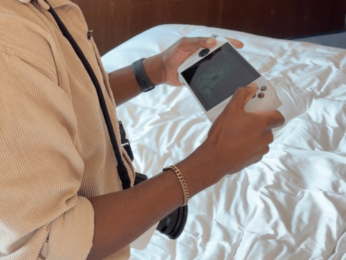 HANDS-ON: Are ASUS&rsquo; New Xbox Handhelds Any Good?