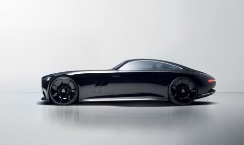 Mercedes Looks to the Past for Style and to the Future for Tech with the Vision Iconic Concept