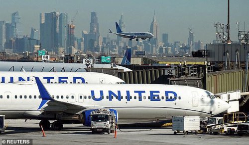 Urgent ground stop issued at Newark Airport as hundreds of travelers' plans are disrupted