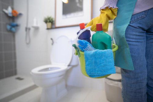I Cleaned Bathrooms for a Living. Here Are 9 Tricks That Actually Work