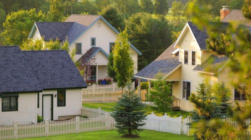 Stowe, Bennington, Grafton, Chester, Woodstock, Top 5+ Vermont Towns With Vintage-Style Homes And Historic New England Charm