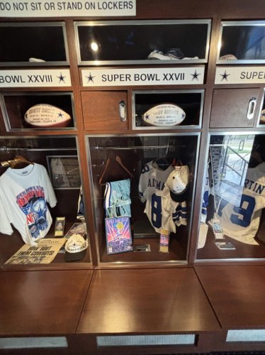 Dallas Cowboys fans enjoy HOF mobile museum outside Cinergy Amarillo