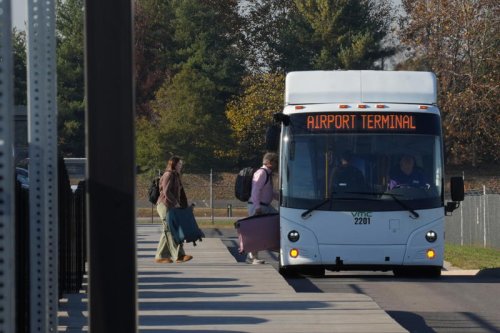What to know about parking at McGhee Tyson Airport this busy Thanksgiving