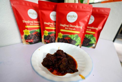 Century-old jerky recipe finds new life: Daging Dendeng Ibu Gayah becomes top choice for travelers, pilgrims