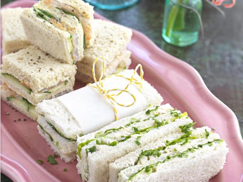 Curried egg sandwich