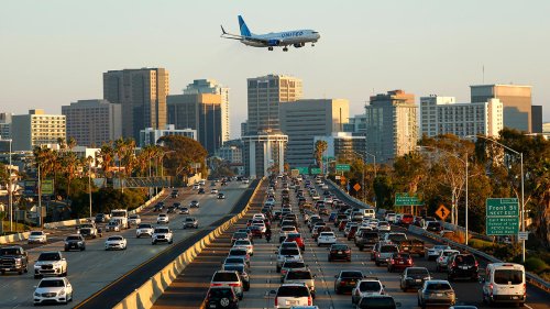 Transportation secretary launches civility campaign as unruly passenger incidents surge 400%