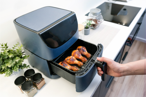 The only tips you&rsquo;ll ever need to clean your air fryer