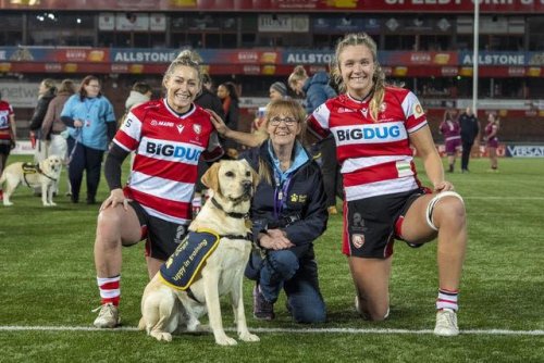 Guide Dogs puppies form guard of honour at Premiership Women&rsquo;s Rugby match