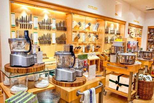 The 15 best holiday gifts for home cooks, according to our editors