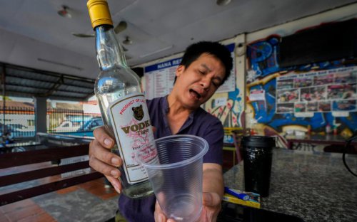 Methanol poisoning is on the rise. This is everything you need to know before your next holiday