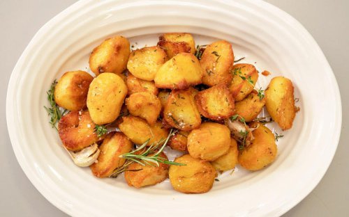 How to cook perfect roast potatoes &ndash; top tips for getting them crunchy, golden and fluffy inside