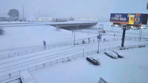 Cross-country winter storm disrupts post-Thanksgiving travel in the Midwest, and another system is behind it