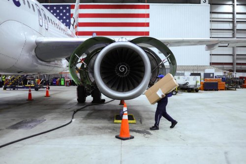 Airlines work to avoid cancellations as urgent A320 fixes roll out
