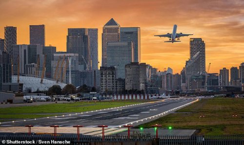 Brits warned of travel chaos as UK airports to see busiest Christmas in history