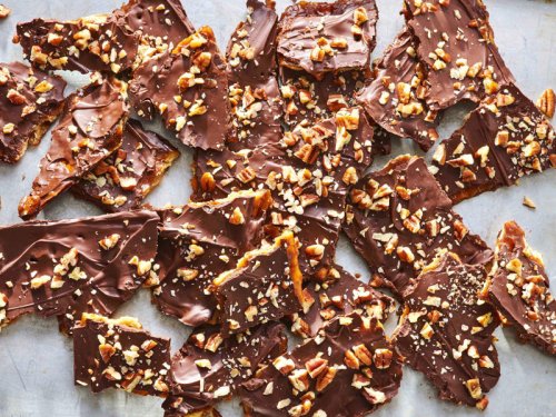 I asked 5 pro bakers for their favorite holiday dessert&mdash;these are the 9 they swear by