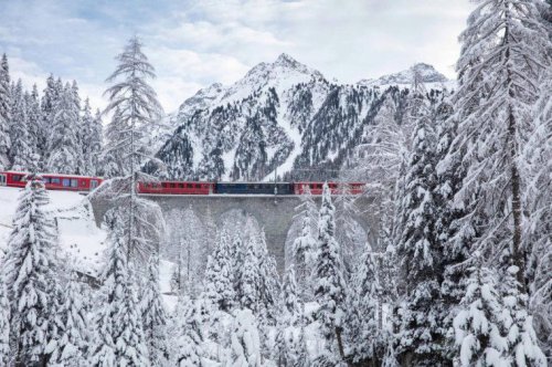 Eight of Europe&rsquo;s best foodie rail journeys, with retro trains and dining cars