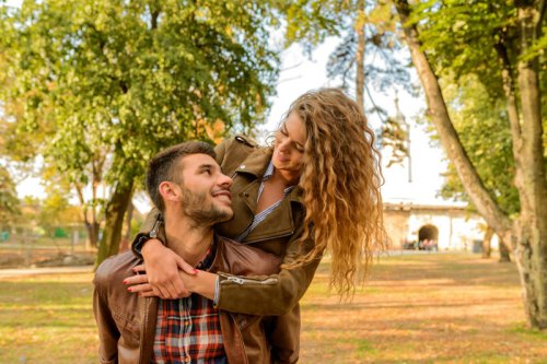 Top 5+ things men look for in a woman (and 5 they fear)