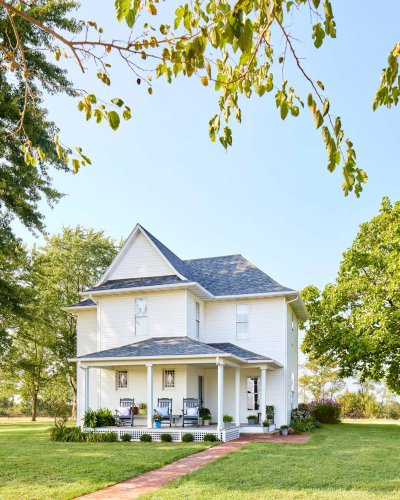 I bought my great-grandparents&rsquo; 1908 farmhouse&mdash;and brought it back to life, room by room