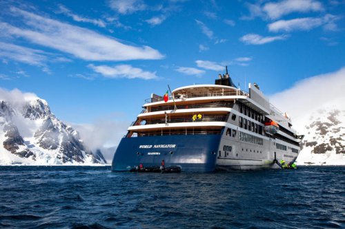 Cruise ship collides with another vessel amid high wind