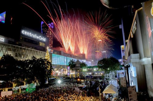 1. centralwOrld Bangkok Countdown 2026, 2. Amazing Thailand Countdown 2026 @ ICONSIAM, 3. SIAM SQUARE STREET OF DREAMZ 2026 Presented by AIS SIAM, 4. One Bangkok Countdown 2026, 5. Siam Paragon Countdown 2026, 6. EXTRAVAGANZA SUKHUMVIT COUNTDOWN 2026, 7. Asiatique The Riverfront Countdown 2026, 8. MEGA COUNTDOWN 2026, 9. Seacon Countdown 2026, รวม 9 พิกัด เคานต์ดาวน์ 2026 กรุงเทพฯ ดูพลุอลังการ คอนเสิร์ตจัดเต็ม รับปีใหม่ 2569