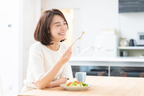 1. ปรับโภชนาการ: กินอย่างฉลาดเพื่อพลังงานที่ยั่งยืน, 2. เจาะลึกการออกกำลังกาย: ท่าที่ใช่ ในเวลาที่เหมาะสม, 3. สุขภาพจิตและพลังงาน: เคล็ดลับเพิ่ม Productivity, 4. เกราะป้องกันโรค NCDs และการมีอายุที่ยืนยาว, 5. เคล็ดลับการมีอายุที่ยืนยาวอย่างมีคุณภาพ (Longevity & Quality of Life), Top 5+ วิธีดูแลตัวเองฉบับ 2026 เปลี่ยน healthy lifestyle ให้เป็นเรื่องง่าย เห็นผลยั่งยืน