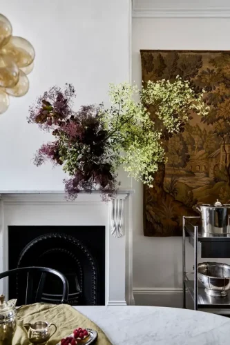 A Sydney terrace tailored for hosting, from French-inspired nooks to a teal cocktail bar