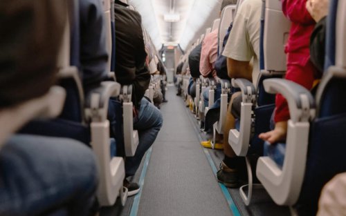 Airlines told to ban business-class cabins to meet net zero targets