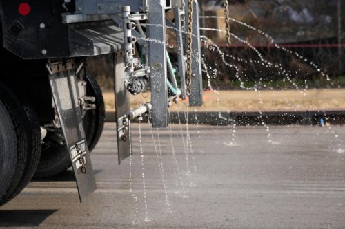 Experts issue warning over use of salt to tackle snow and ice at home