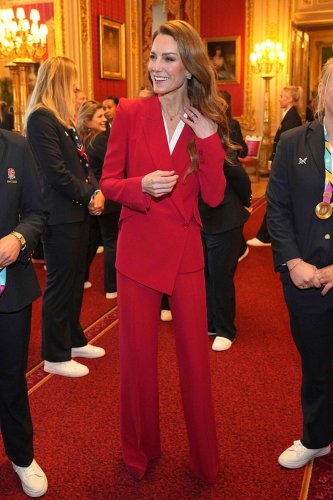 Kate suits up for her first solo engagement for 2026