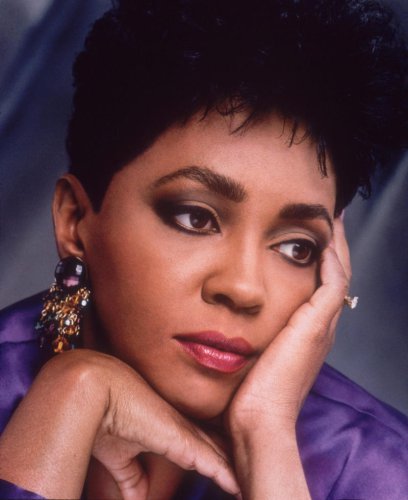 A look back at Anita Baker&rsquo;s iconic pixie cuts