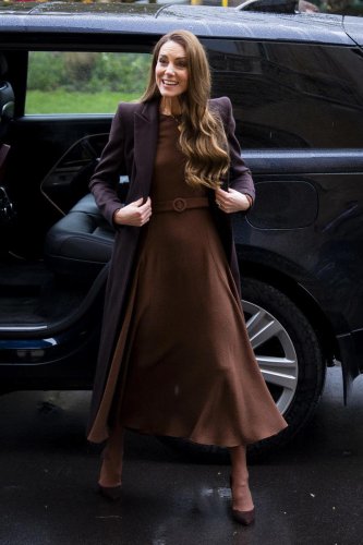 Princess Kate brings back the heart pendant for a London outing