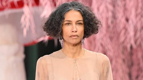 Gray-haired models steal the show on fashion&rsquo;s biggest runway