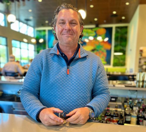 New Cape Coral restaurant 'one of the chillest places around'