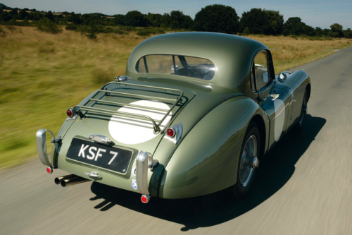 Jaguar XK120: modified or original?